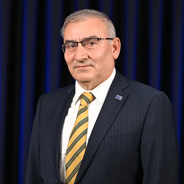 Ayhan Altıntaş