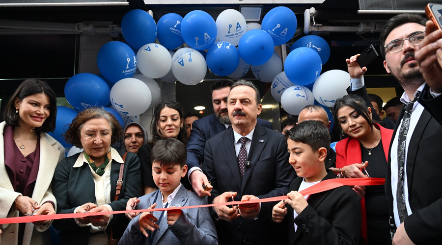 Yavuz Ağıralioğlu’ndan Kırıkkale İl Binası Açılışı